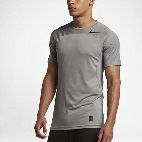 MEN'S NIKE PRO HYPERCOOL FITTED Shirt small grey - Picture 1 of 11